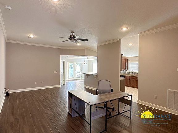 2nd image of 2662 Hartman Ct