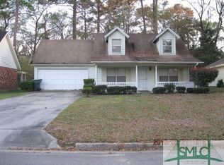 27 Country Walk Dr, Savannah, GA 31419