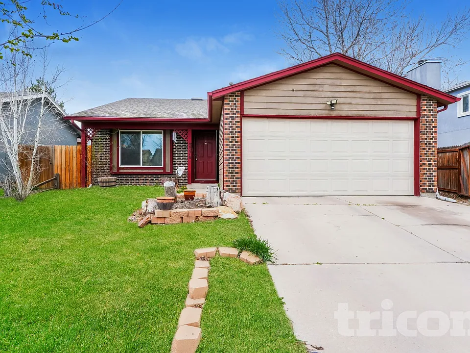 3370 Bridgewater Dr