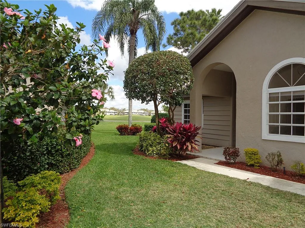 2 bed, 2.0 bath, 1449 sqft, $2,700 — Photo 2