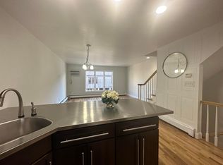 72 Henry St APT 11B, Jersey City, NJ 07306