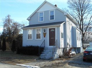 16 Lansing Ave, Warwick, RI 02888