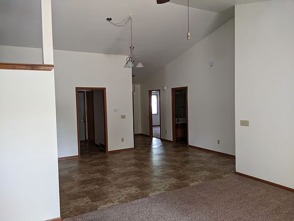 5th image of 3519 Stanford Ln
