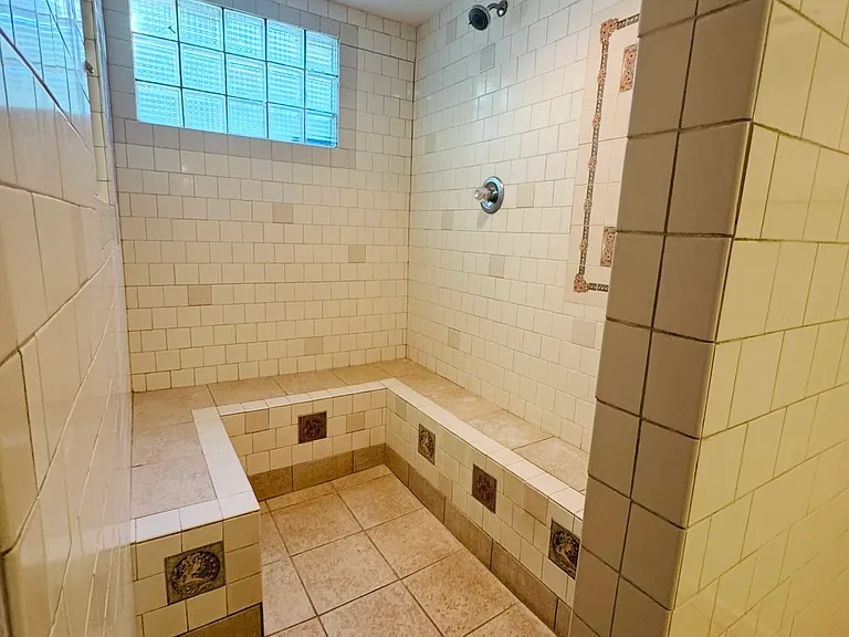 59-225 Ke Nui Rd #D — Photo 2