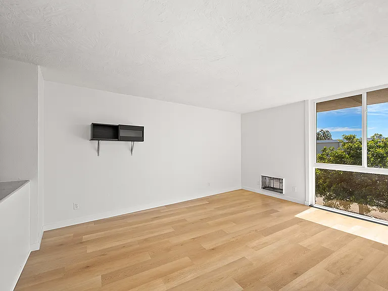 3050 Rue Dorleansunit #310 — Photo 4