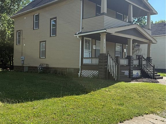 2nd image of 11824 Honeydale Ave