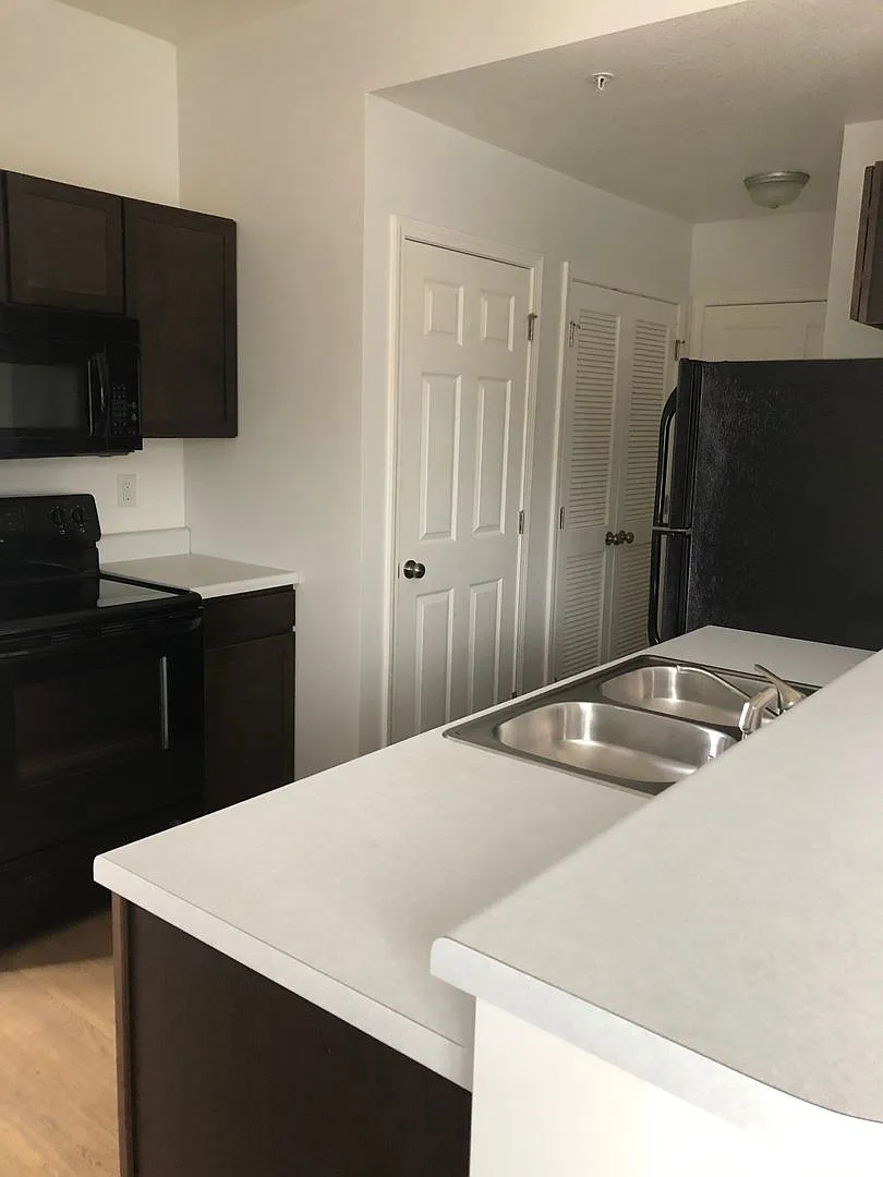 Nice One Bedroom apartment in Warrensburg, MO — Photo 1