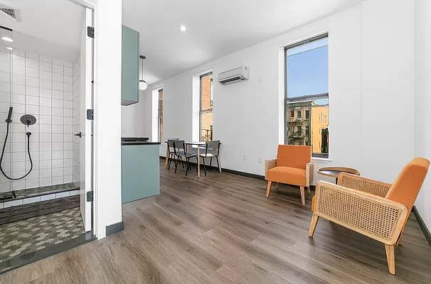 Rented by Outpost Brokerage LLC | media 35