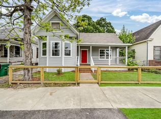 1612 Chestnut St, Houston, TX 77009