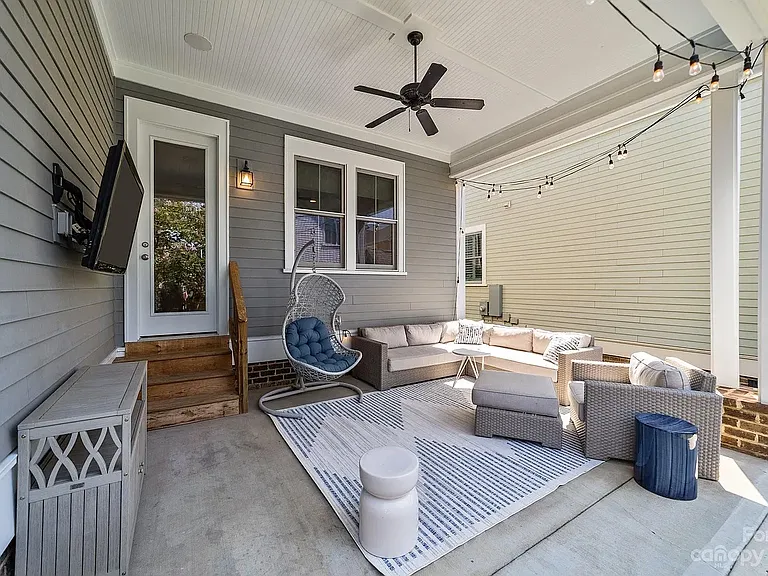 412 Eli St — Photo 22