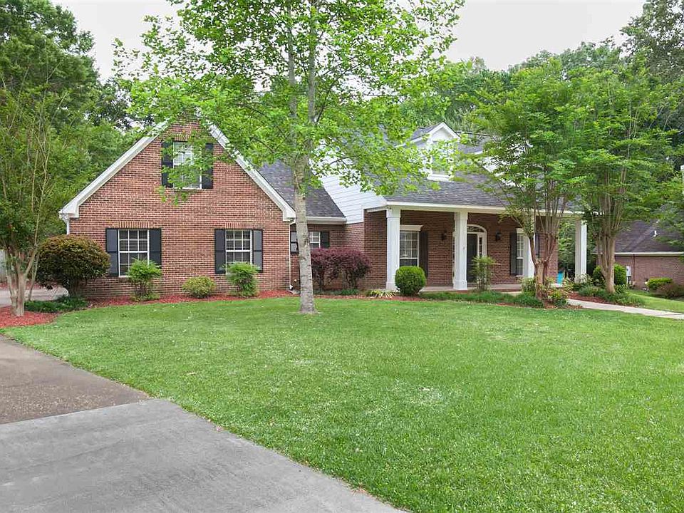 1st image of 181 Woodland Dr