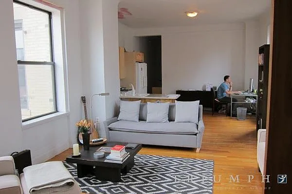 Rented by Triumph Property Group | media 27