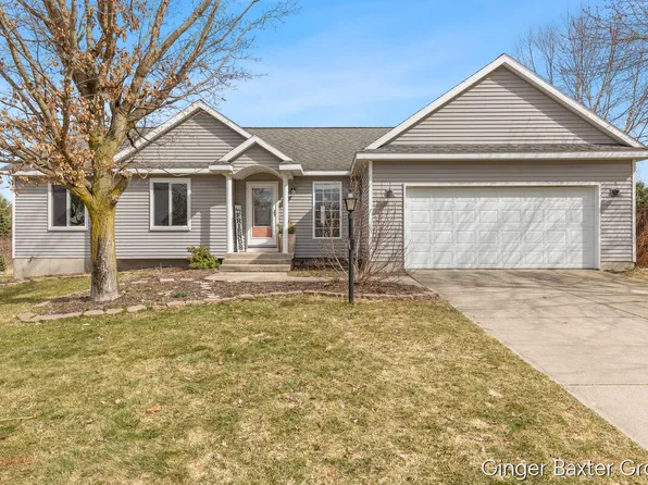 7476 Tillicum Trl NE, Rockford, MI 49341