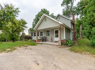 5370 Broadbridge Rd, Cottrellville, MI 48039