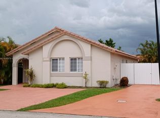 16771 NW 74th Ct, Hialeah, FL 33015
