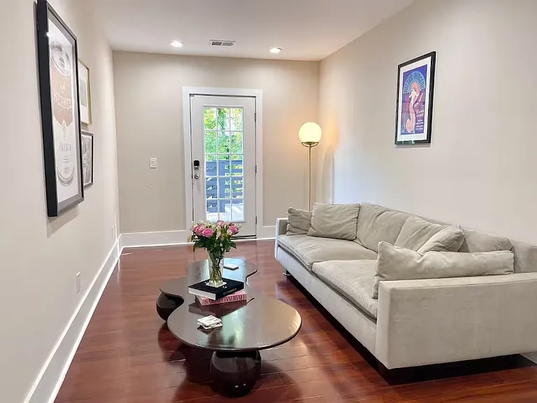 906 Metropolitan Pkwy SW — Photo 8