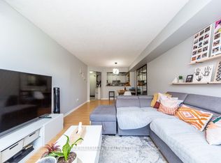 410 McLevin Ave #207, Toronto, ON M1B 5J5
