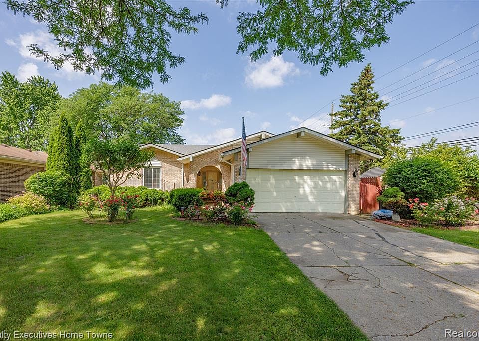 36873 Russell Ct, Sterling Heights, MI 48312 Zillow