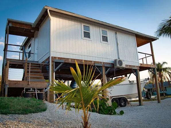 15884 Missouri St, Bokeelia, FL 33922