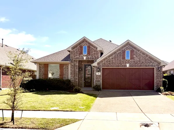 704 Lighthouse Ln, Aubrey, TX 76227