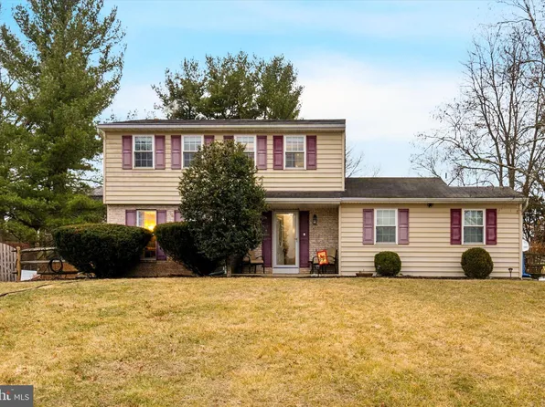 714 Summit Cir, Harleysville, PA 19438