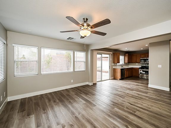 4th image of 7489 Dune Sunflower Ct