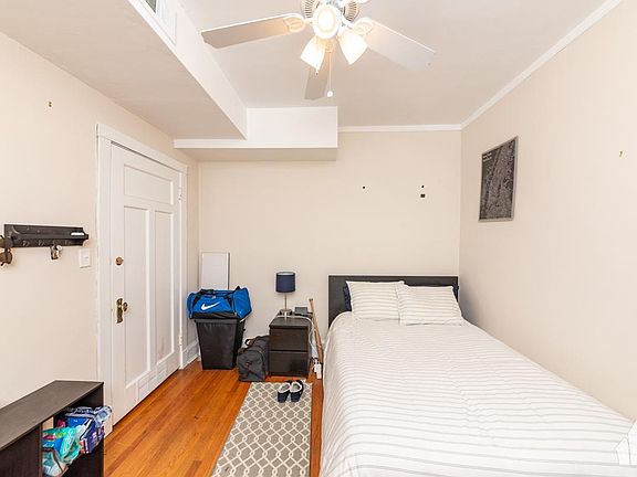 3rd image of 5415 N Glenwood Ave #3