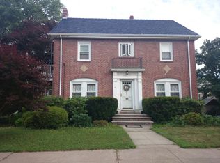 10 Churchill Rd, West Roxbury, MA 02132