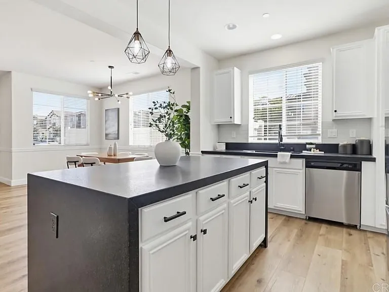1720 Santa Ivy Ave — Photo 6