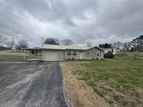 3rd image of 2801 Campbellsville Pike