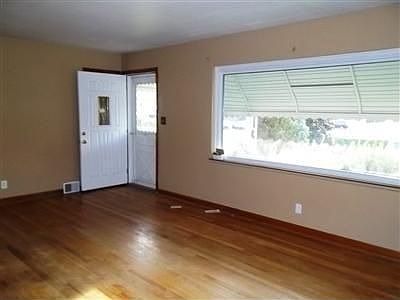 5th image of 2549 21st St