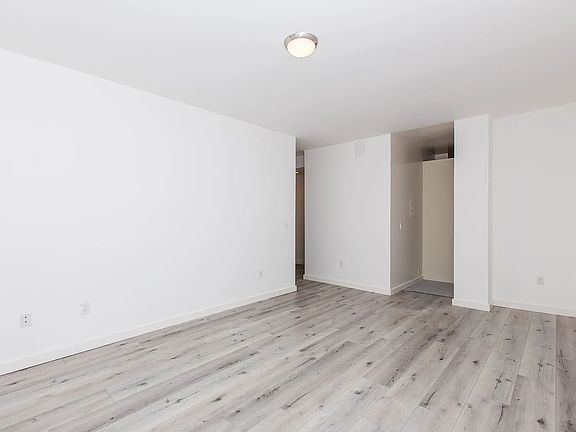 4th image of 1167 Pine St #8A