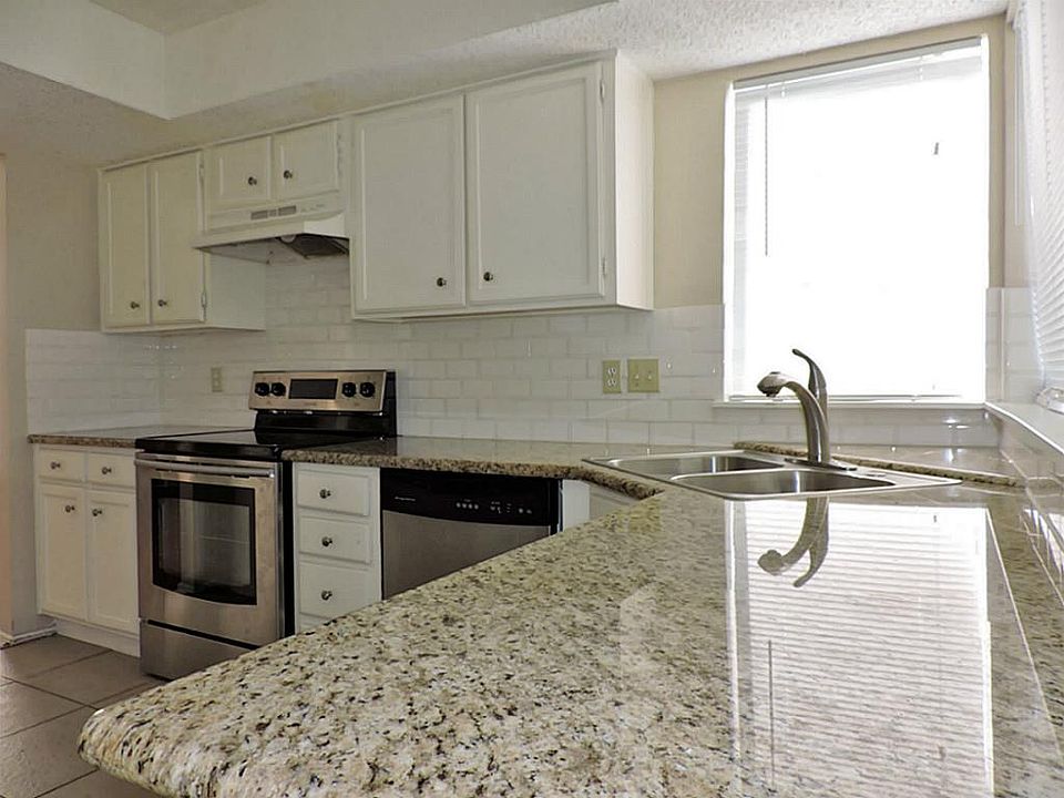 1st image of 12318 Braesridge Dr