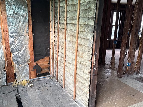5th image of 2506 Prospect St