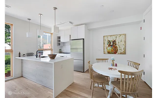 Sold by Douglas Elliman | media 15