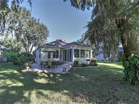 3rd image of 1518 Cervantes Pl