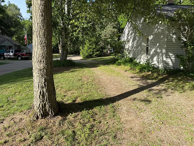 1 bed, 1.0 bath, 350 sqft, $1,000 — Photo 3