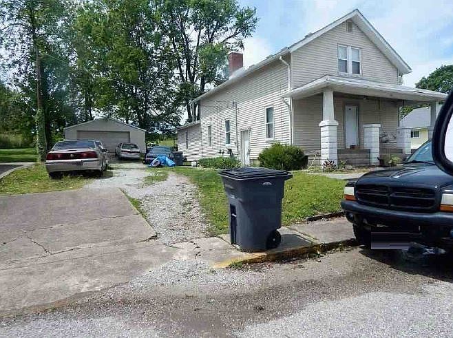 2nd image of 120 N Marine Ave