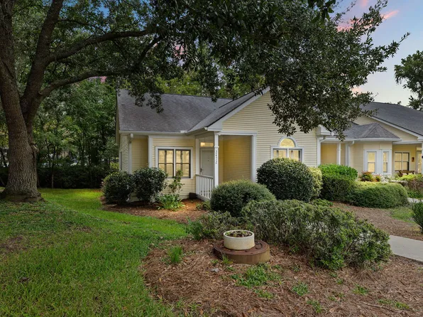 2472 Deer Ridge Ln #E-1, North Charleston, SC 29406
