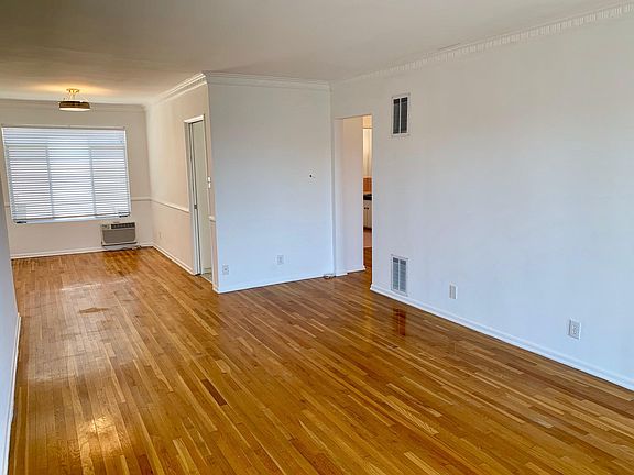2nd image of 1429 N Fairfax Ave APT 11