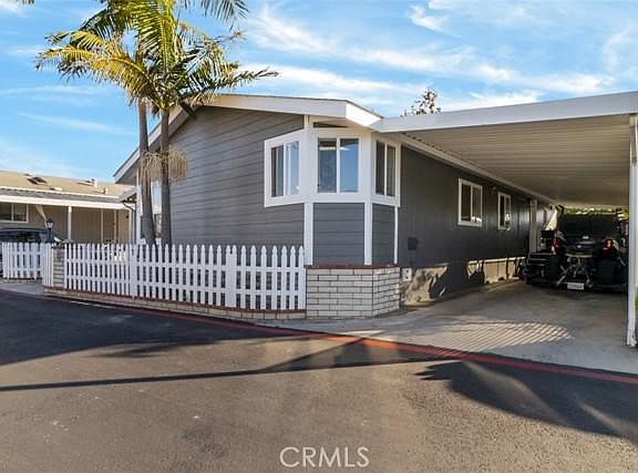 3rd image of 19361 Brookhurst St Spc 161