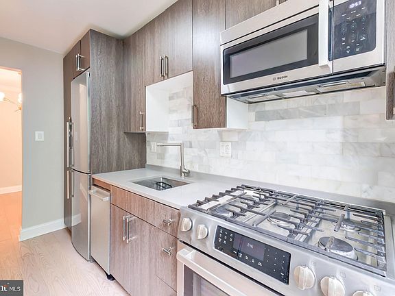 5th image of 4200 Cathedral Ave NW APT 512