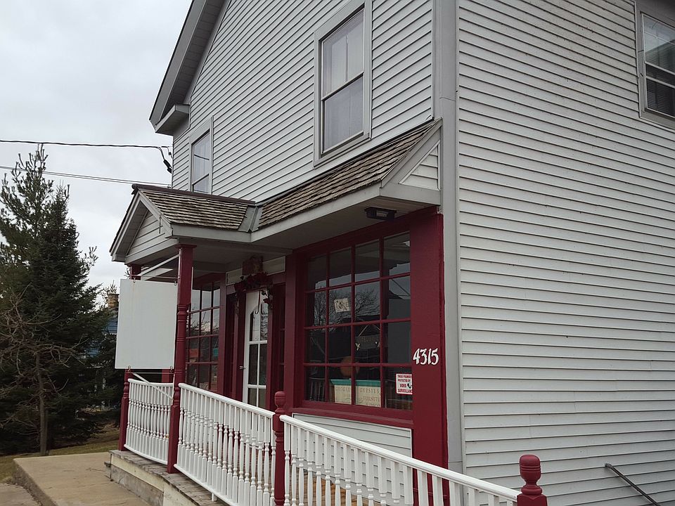 2nd image of 4315 Greenwood Rd