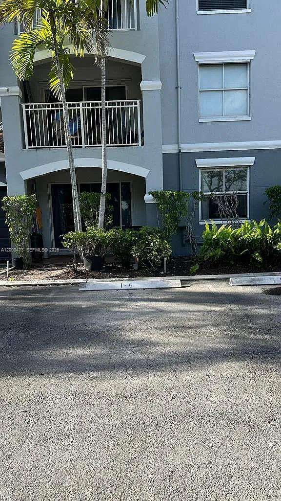 La Via Condo — Photo 4
