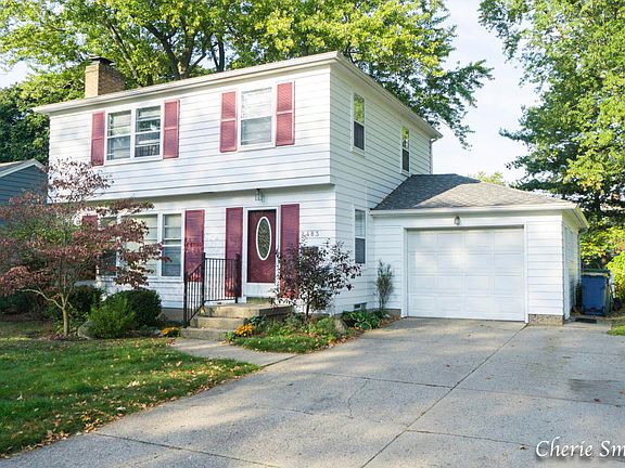 2nd image of 2483 Sinclair Ave NE