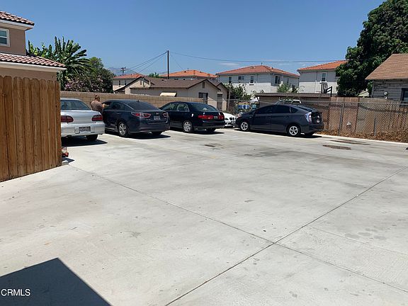 5th image of 12223 Magnolia St