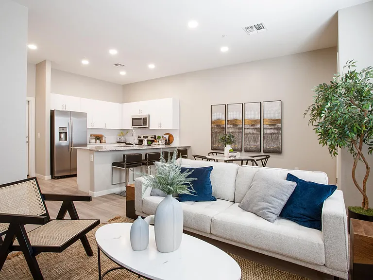 The Carson Townhomes — Photo 15