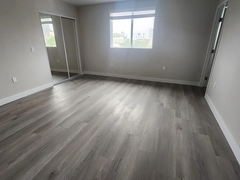 230 N Westlake Ave #1 — Photo 10
