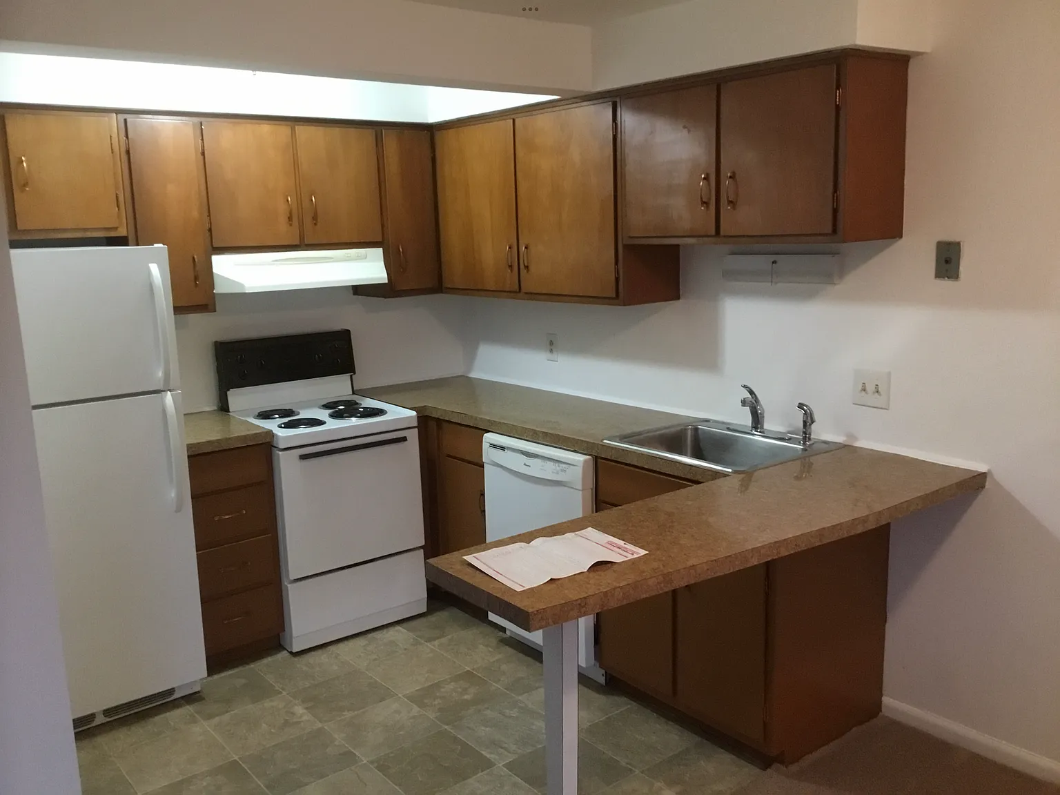 2 bed, 850 sqft, $1,100 — Photo 4