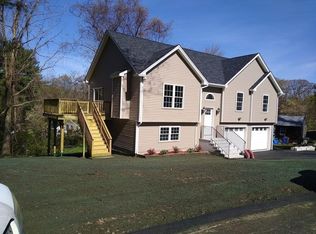 19 Lancaster St, Auburn, MA 01501
